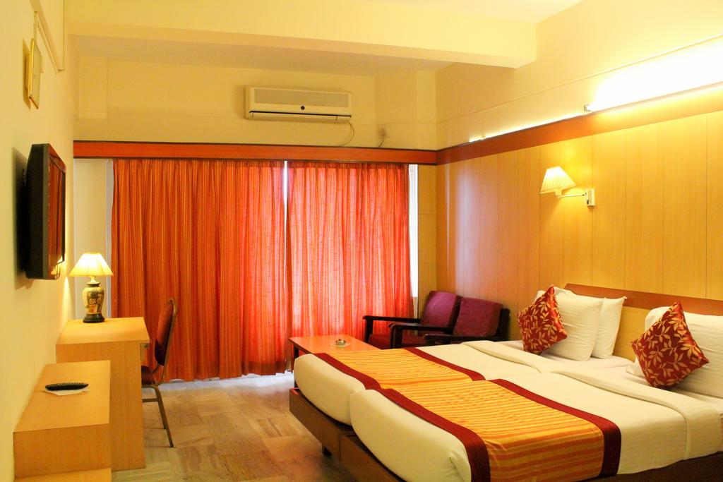 Hôtel Yasodha Towers à Hosūr Chambre photo